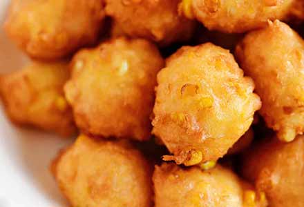 Corn Fritters (6) Corn Fritters (6)